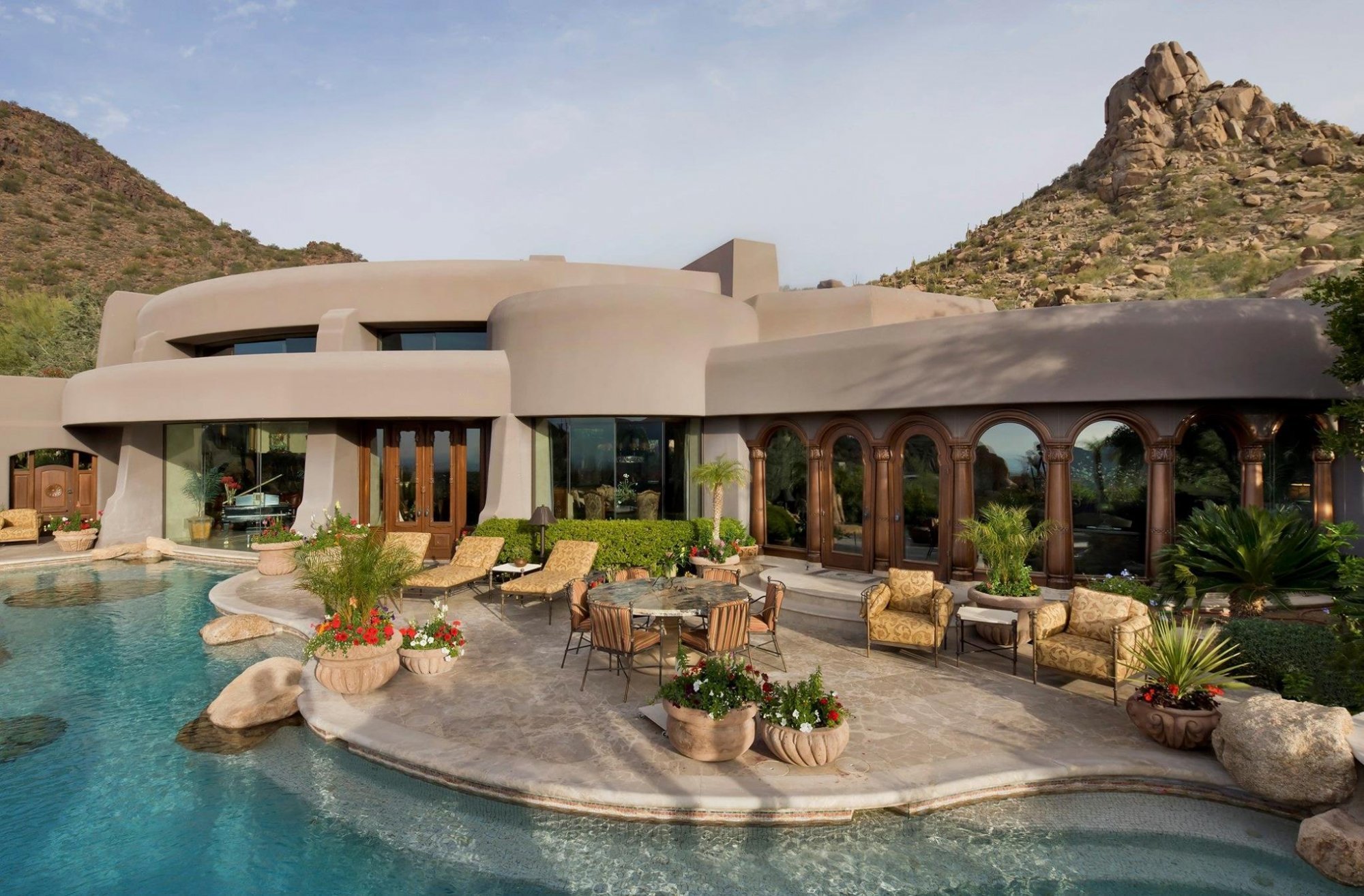 How Does Gilbert, AZ Compare to Chandler, AZ?